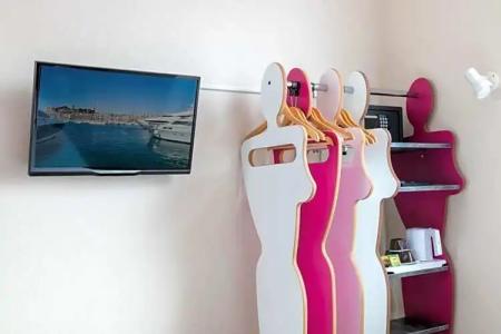 Hôtel L'Estérel - - 33