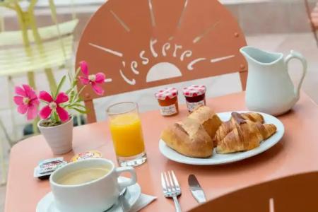 Hôtel L'Estérel - - 12