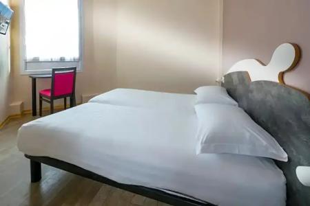 Hôtel L'Estérel - - 40