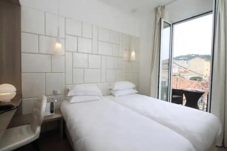 GOLDEN TULIP CANNES de PARIS - 124