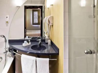 Novotel Suites Clermont Ferrand Polydome - 8