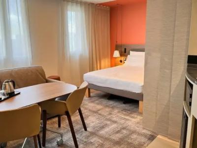 Novotel Suites Clermont Ferrand Polydome - 83