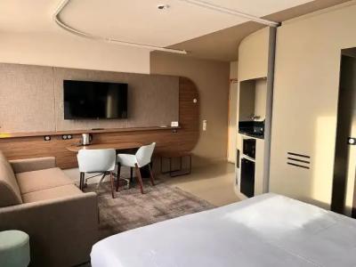 Novotel Suites Clermont Ferrand Polydome - 80