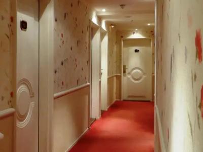 Le Trophée By M Hôtel Spa - 16