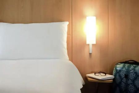 Ibis Hyères Centre - 47