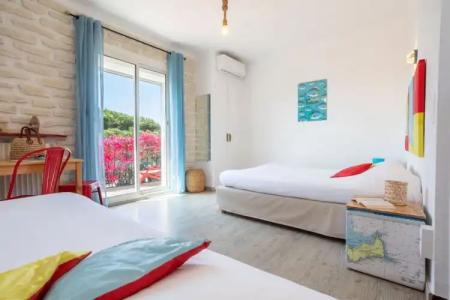 Hôtel Almanarre Plage - Hôtel Eco-Responsable Face à la Mer - 46