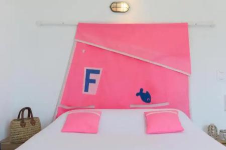 Hôtel Almanarre Plage - Hôtel Eco-Responsable Face à la Mer - 33