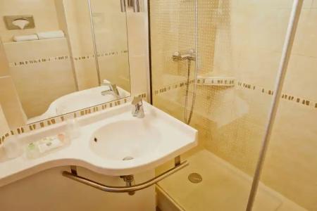 Best Western Crequi Lyon Part Dieu - 8