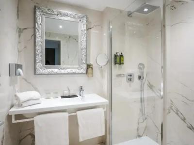 la Villa Nice Promenade - 9