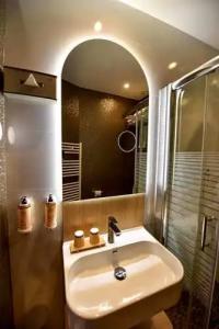 Albert 1'er Nice, France - 145