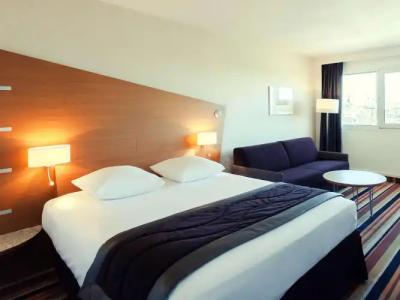Mercure Orléans Centre Bords de Loire - 40