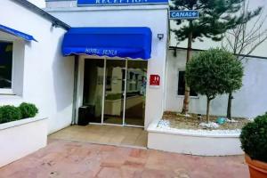 Grand Hotel Sénia - Paris Orly Airport, Orly