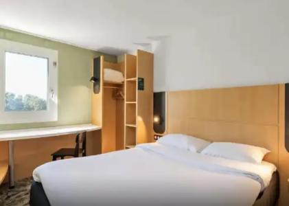 Ibis Rouen Centre Rive Droite Pasteur - 28