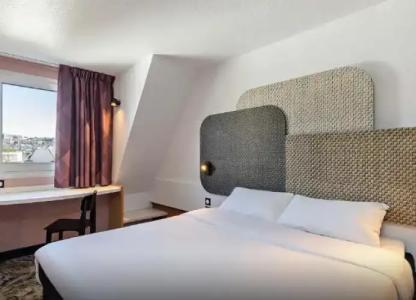 Ibis Rouen Centre Rive Droite Pasteur - 27