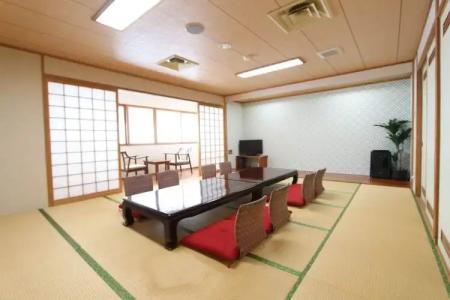 Livemax Chitose - 40