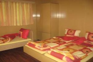 Lucky Bungalows Tourist base