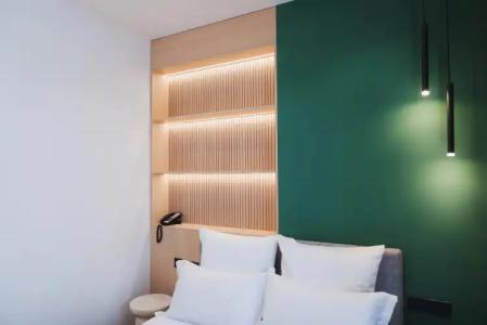 Red Bridge Yerevan - 86