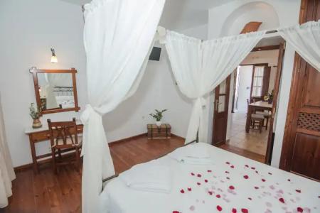 En Plo Boutique Suites - 4