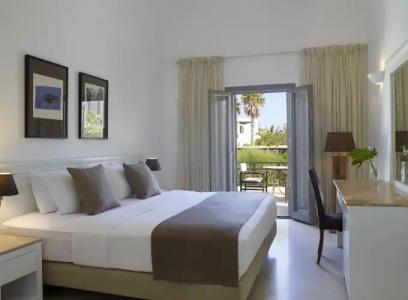 9 Muses Santorini Resort - 2