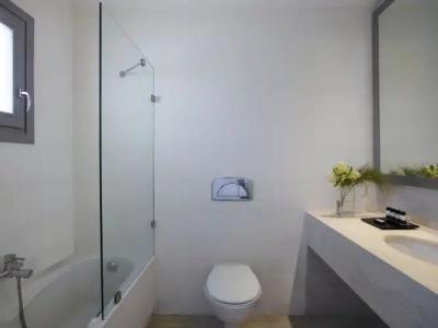 9 Muses Santorini Resort - 8