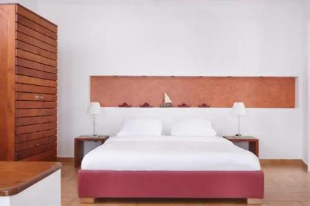 Manos Small World - 18