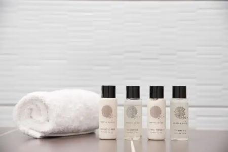 Manos Small World - 78