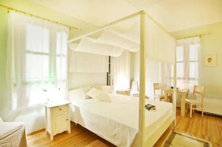 Calderimi Studio for 2 in Fira Center - 4