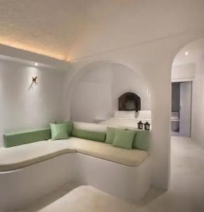 Abyssanto Suites and Spa - 176