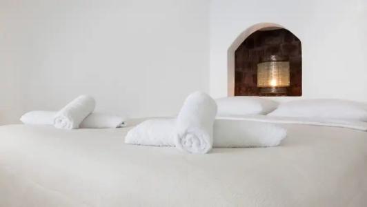 Abyssanto Suites and Spa - 180