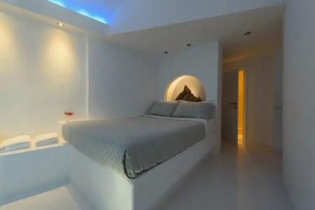 Abyssanto Suites and Spa - 45