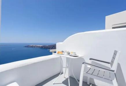 Abyssanto Suites and Spa - 157