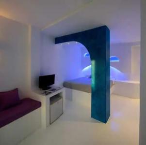 Abyssanto Suites and Spa - 129