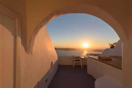 Abyssanto Suites and Spa - 76