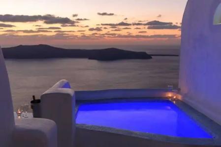 Abyssanto Suites and Spa - 88