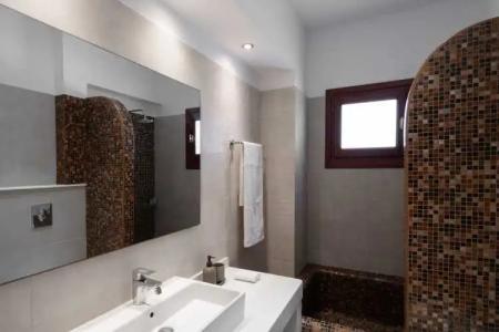 Splendour & Suites - 192