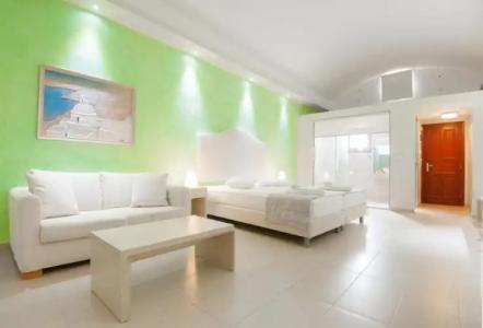 Splendour & Suites - 111