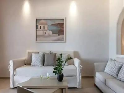 Splendour & Suites - 201