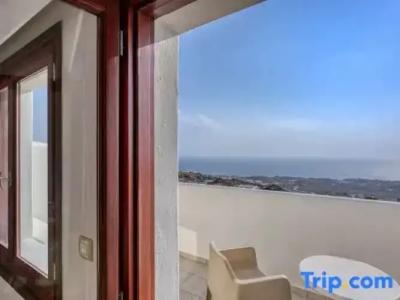 Splendour & Suites - 220