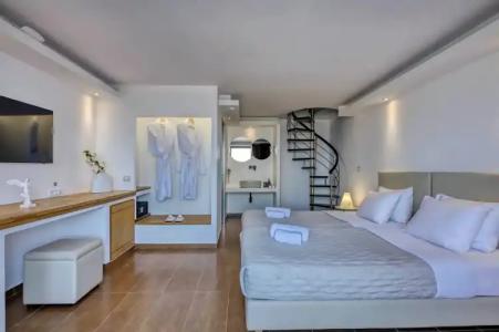 Splendour & Suites - 208