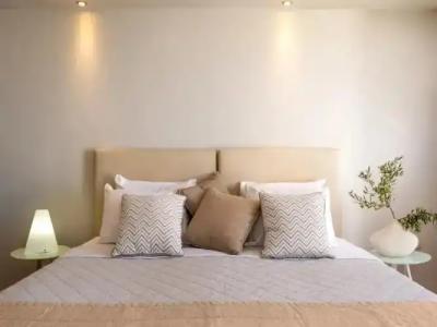 Splendour & Suites - 204