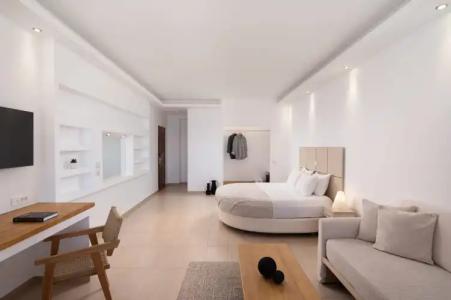 Splendour & Suites - 195