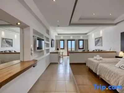 Splendour & Suites - 244