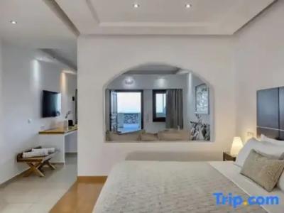 Splendour & Suites - 275