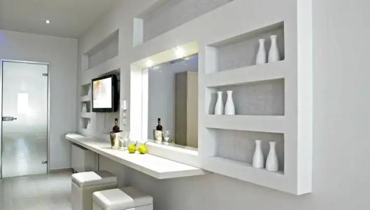 Splendour & Suites - 209