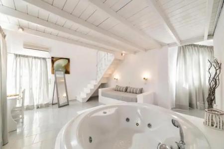 Artemis Suites - 124