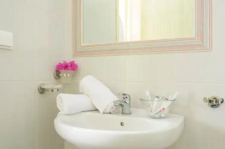 Paradise Resort - 81