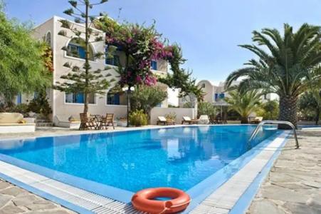 Paradise Resort - 57