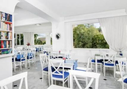 Paradise Resort - 19