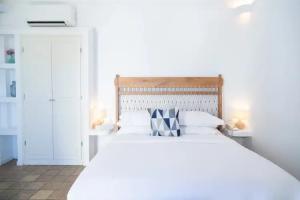 Pantelia Suites, Fira