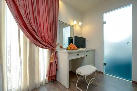 Aeolis Boutique & Suites - 150